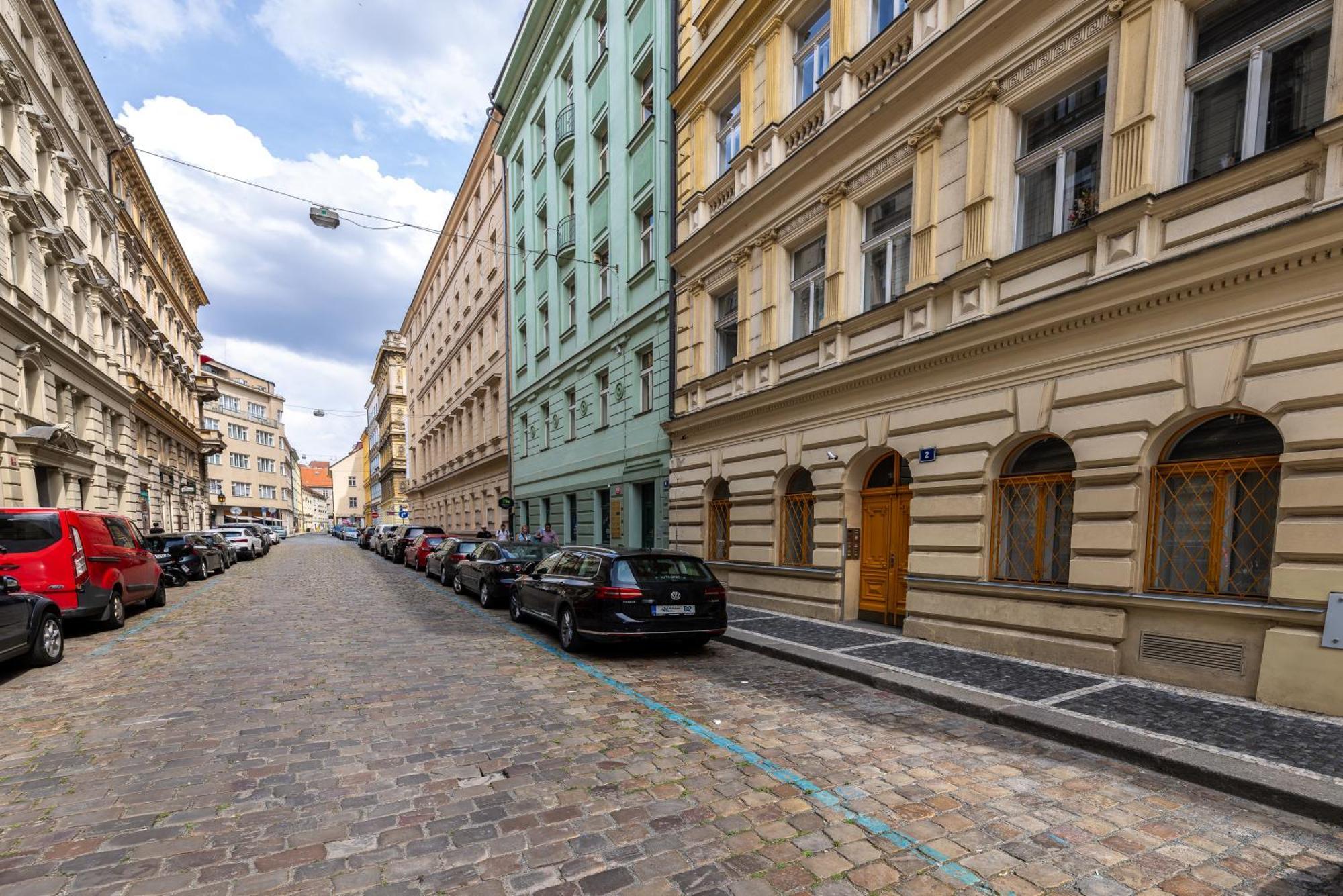 Boho Renovated Close To National Theather Praha